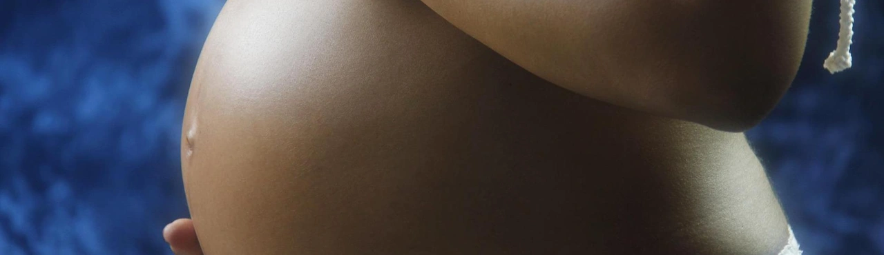 Pancia dura in gravidanza: ecco perché può succedere e quando preoccuparti