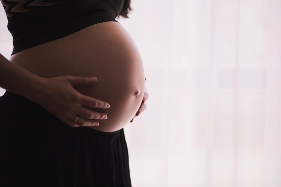 Sesto mese di gravidanza: sintomi, sviluppo fetale, movimento e visite da fare